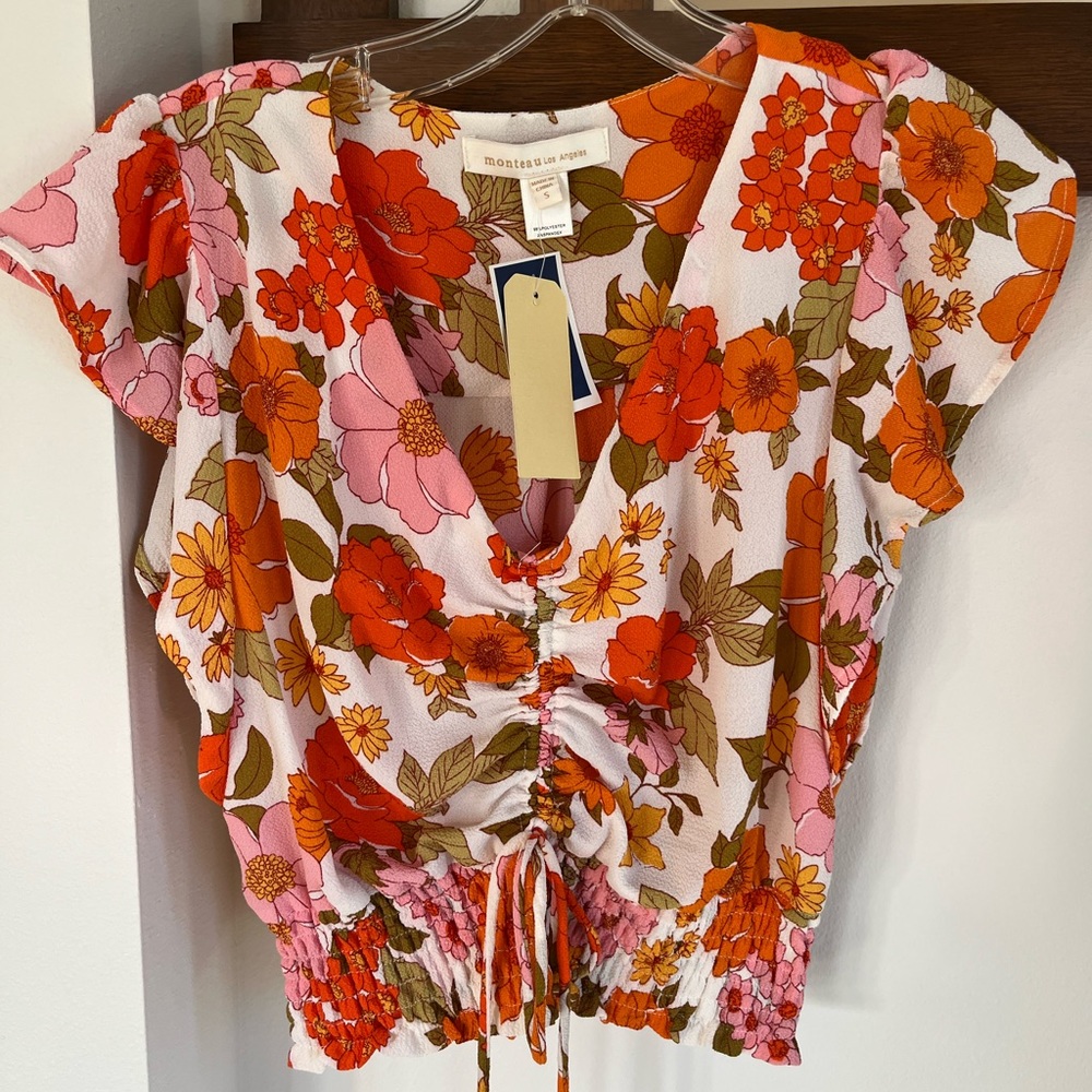 NWT Monteau Flutter Cap Sleeve Top